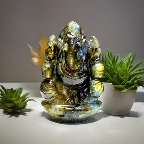 Ganesha - Full Flashy Labradorite