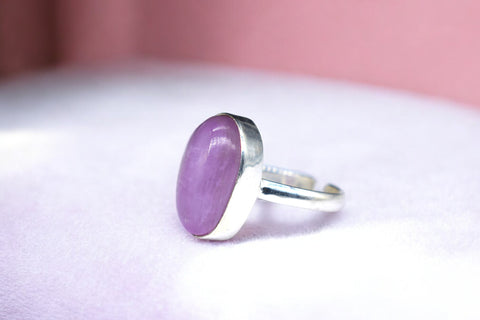 Kunzite ring - Love